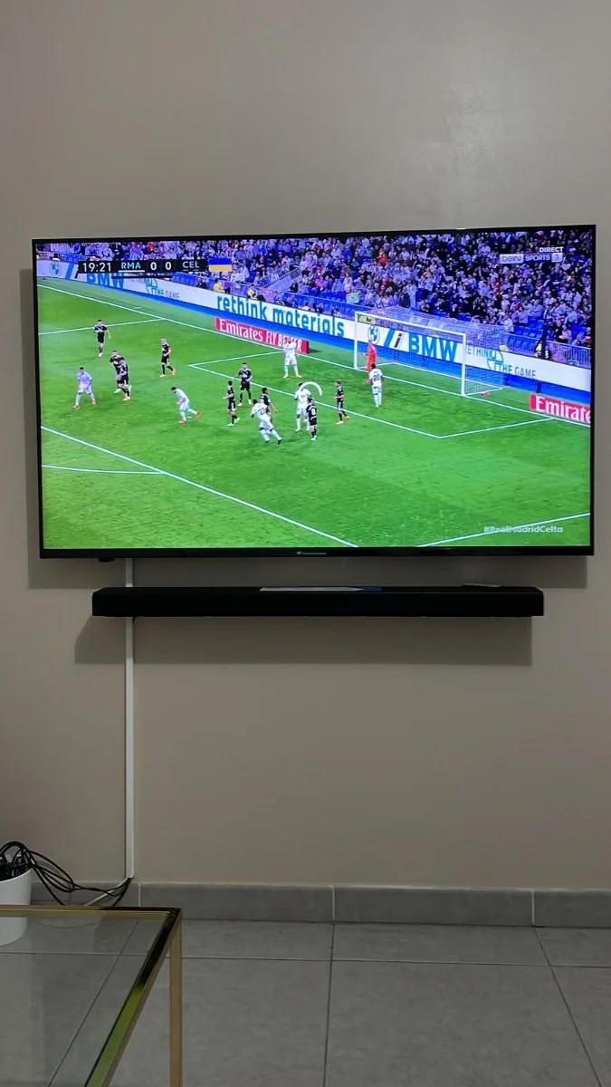 TiviOne op een Smart TV — live voetbal in 4K